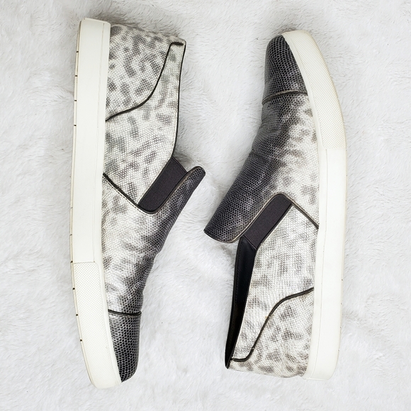 Vince Paeyre Embossed Pointed Cap Toe Slip-On Sneakers - Picture 9 of 11